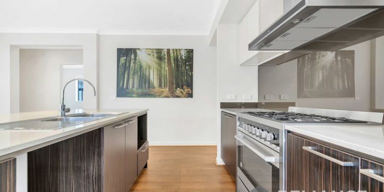 House for sale in Melbourne kitchen