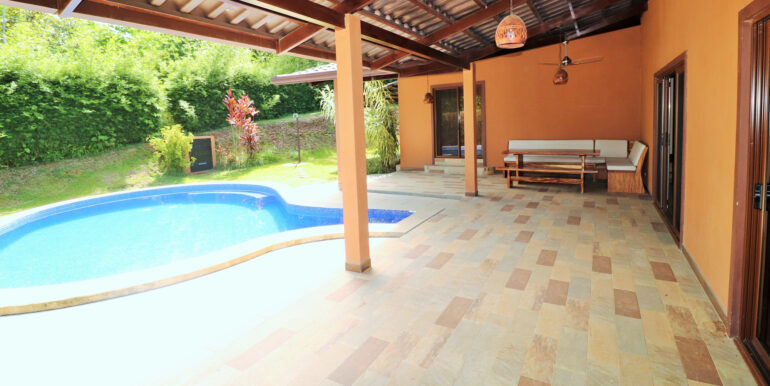 Ojochal-Perezoso-ItalianHouse-pool-7