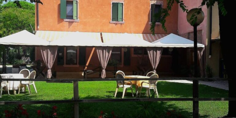 Farmhouse (6)