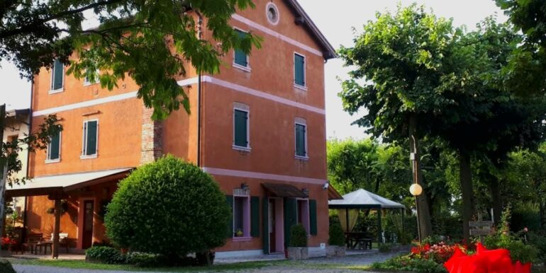 Farmhouse (7)