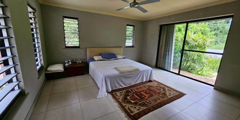 LINE_ALBUM_K.Ayyub house._250826_16