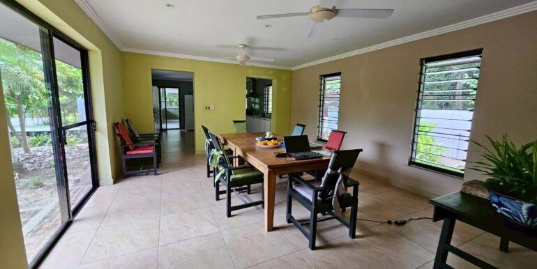 LINE_ALBUM_K.Ayyub house._250826_33