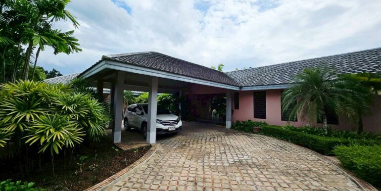 LINE_ALBUM_K.Ayyub house._250826_37