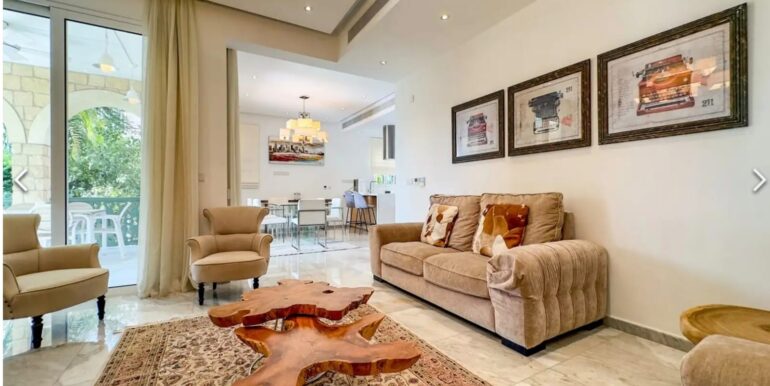 WhatsApp Image 2025-09-07 at 17.23.18 (3)