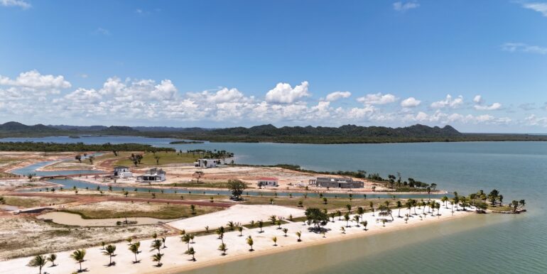 Beach and Homes in Phase 1
